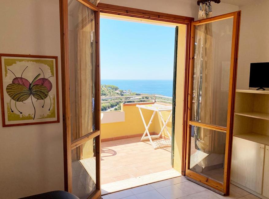 Capoliveri Appartamento Panoramico Con Terrazzo Exterior foto